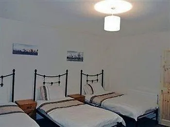 Отель Lyndan Guest