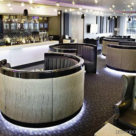 Hilton Centre Hotel 4*
