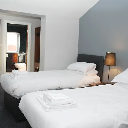 Hotel The 2*