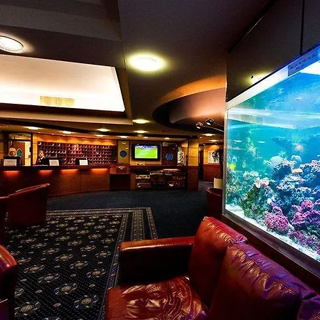 Gladstone Hotell 3*