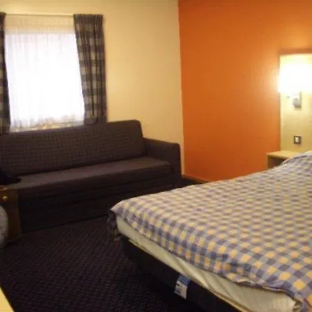 Travelodge Central Ливерпуль