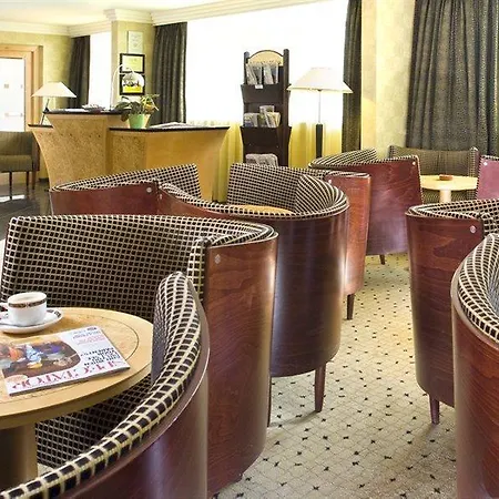 Crowne Plaza - John Lennon Airport By Ihg