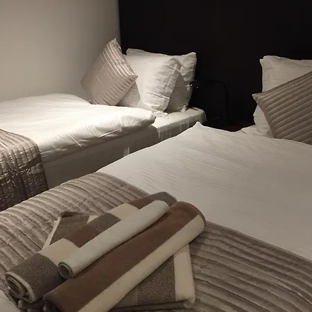 Excelsior Apartments - Liverpool Central - Free Parking - Aircon Apartment