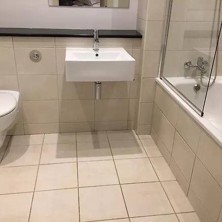 Apartment Excelsior Apartments - Liverpool Central - Free Parking - Aircon