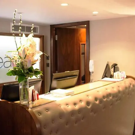 Doubletree By Hilton & Liverpool