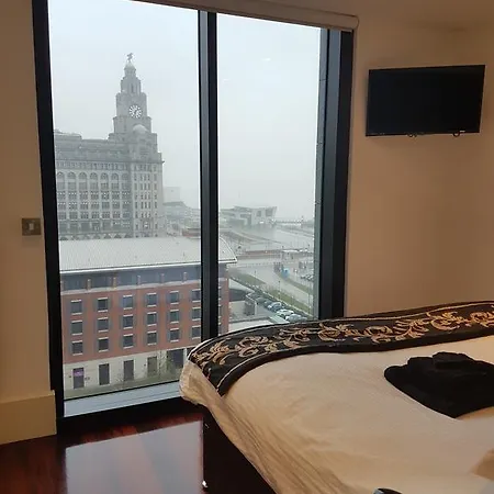 Excelsior Apartments - Liverpool Central - Free Parking - Aircon Apartment