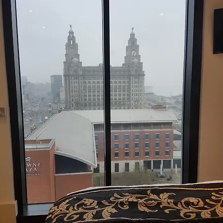 Excelsior Apartments - Liverpool Central - Free Parking - Aircon Apartment *