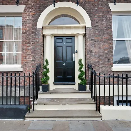 Ware Rodney Street * Liverpool