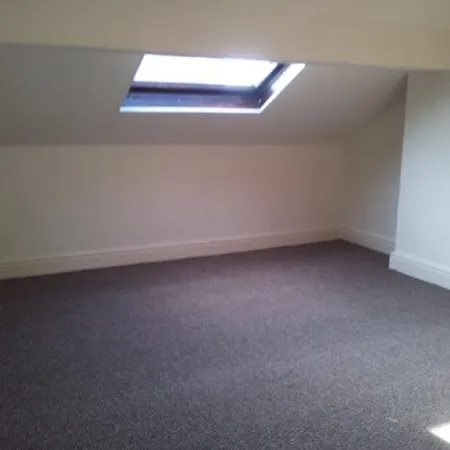 King Kennys Pad 2*