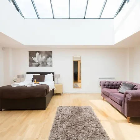 Base Serviced - Duke Street * Liverpool
