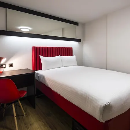 Tune Hotel 2*