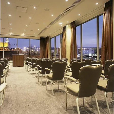 מלון Radisson Blu Hotel,
