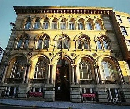 Апарт-отель The Racquet Club