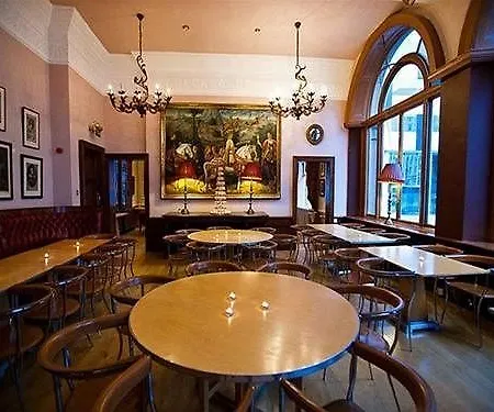 Апарт-отель The Racquet Club Ливерпуль