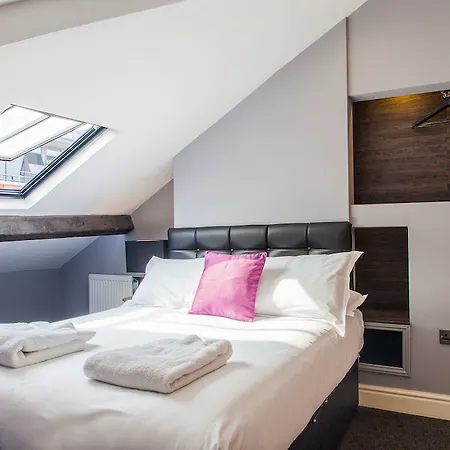 Campbell Street By Epic 4*