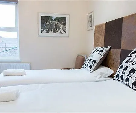 Penny Lane Hotel 3*