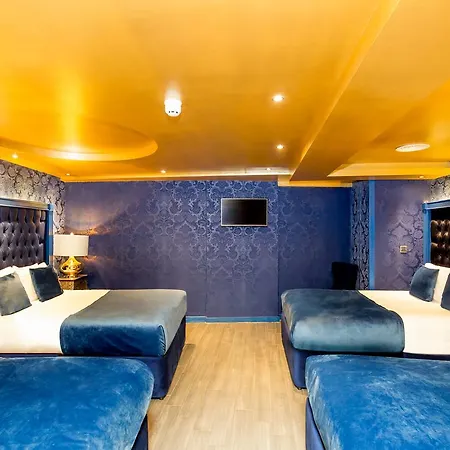 Hotell The Arthouse 4*
