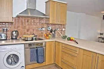 Otel Base Serviced - Duke Street