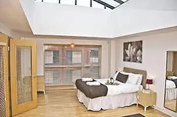 Otel Base Serviced - Duke Street