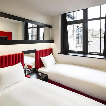 Tune Hotel 2*