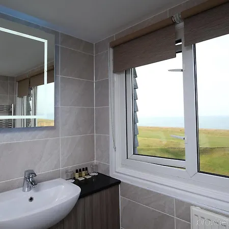 Hotel Leasowe Castle 4*