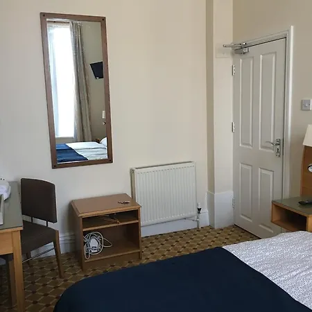 The Knowsley - Not Open To The Public 2*
