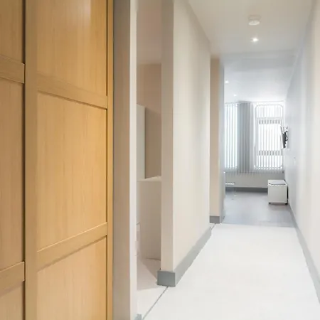 Dream Water Street Aparthotel 3*