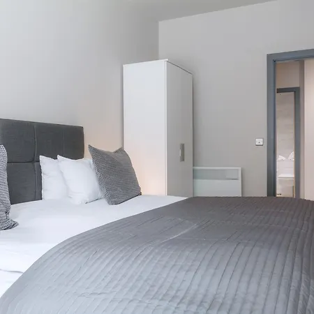 Dream Water Street 3*