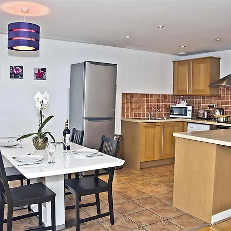 Base Serviced - Duke Street 3* Liverpool