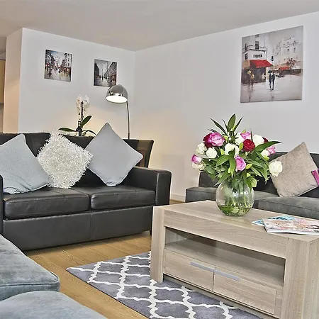 Base Serviced - Duke Street 3*