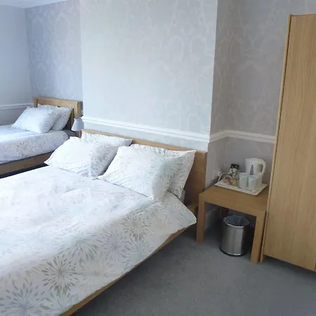 Отель Orrell Park Ливерпуль