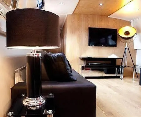 Hollywood & Barges Otel Liverpool