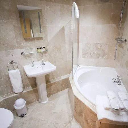 Leasowe Castle Hotel 4*