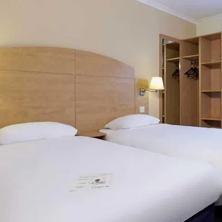 Hotel Campanile 3*