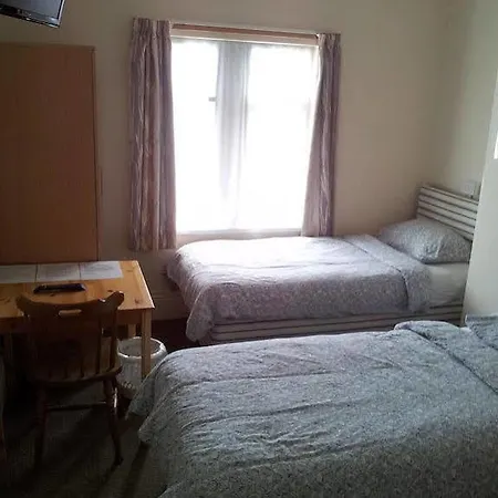 The Knowsley - Not Open To The Public 2* Liverpool