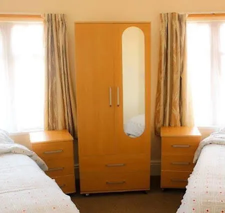 The Knowsley - Not Open To The Public 2*