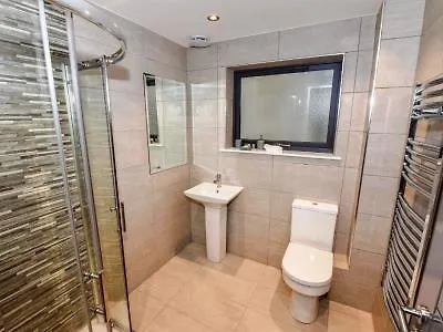 Dream Water Street Aparthotel 3*