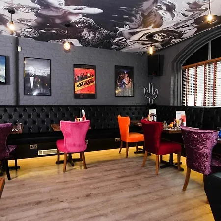 Hotell The Arthouse 4*