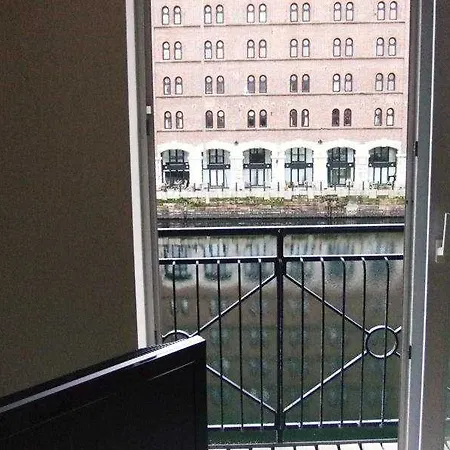 Waterloo Quay 4* Liverpool