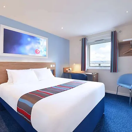 Travelodge Central Отель Ливерпуль