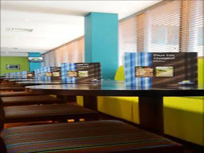 Отель Heeton Concept - Centre