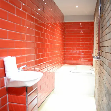 The Arthouse 4*