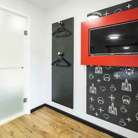 Tune Hotel Liverpool