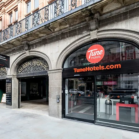 Tune Hotel 2*