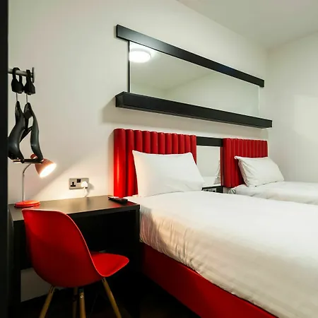 Tune Hotel