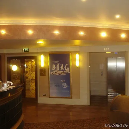 Отель Crowne Plaza - John Lennon Airport By Ihg