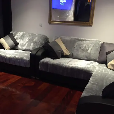 Excelsior Apartments - Liverpool Central - Free Parking - Aircon Apartment *