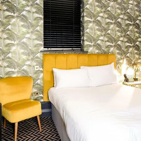 Lock And Key Boutique - Duke Street 4*