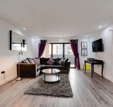 Aparthotel Duke Street 4*