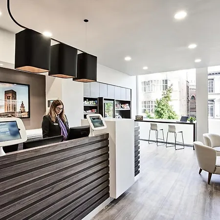 Citadines Centre 4*